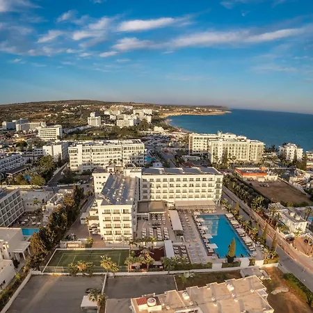 Nestor Отель Айя-Напа