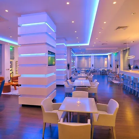 Отель Nestor 4*