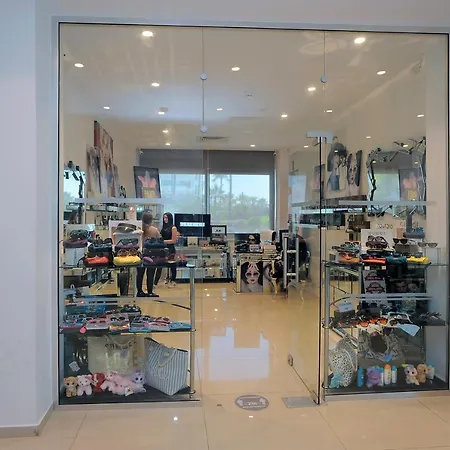 νέστωρ Αγία Νάπα