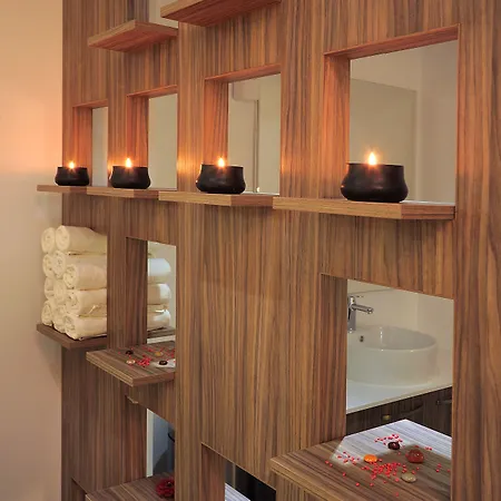 Nestor