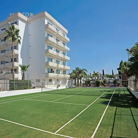 Ξενοδοχείο νέστωρ Αγία Νάπα