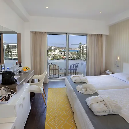 Nestor Отель Айя-Напа