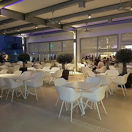 نيستور فندق