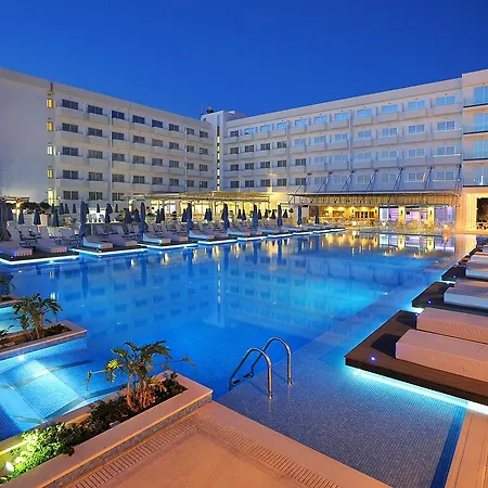 Nestor Hotel 4*