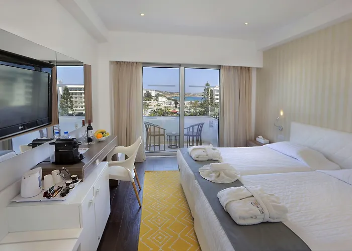 Nestor Hotell Ayia Napa